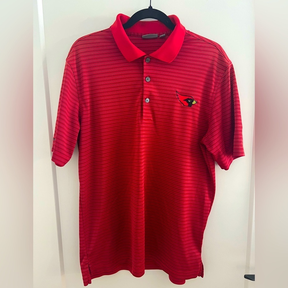 Men’s Cardinal golf polo!! Worn once to a Cardinal baseball game! Size M